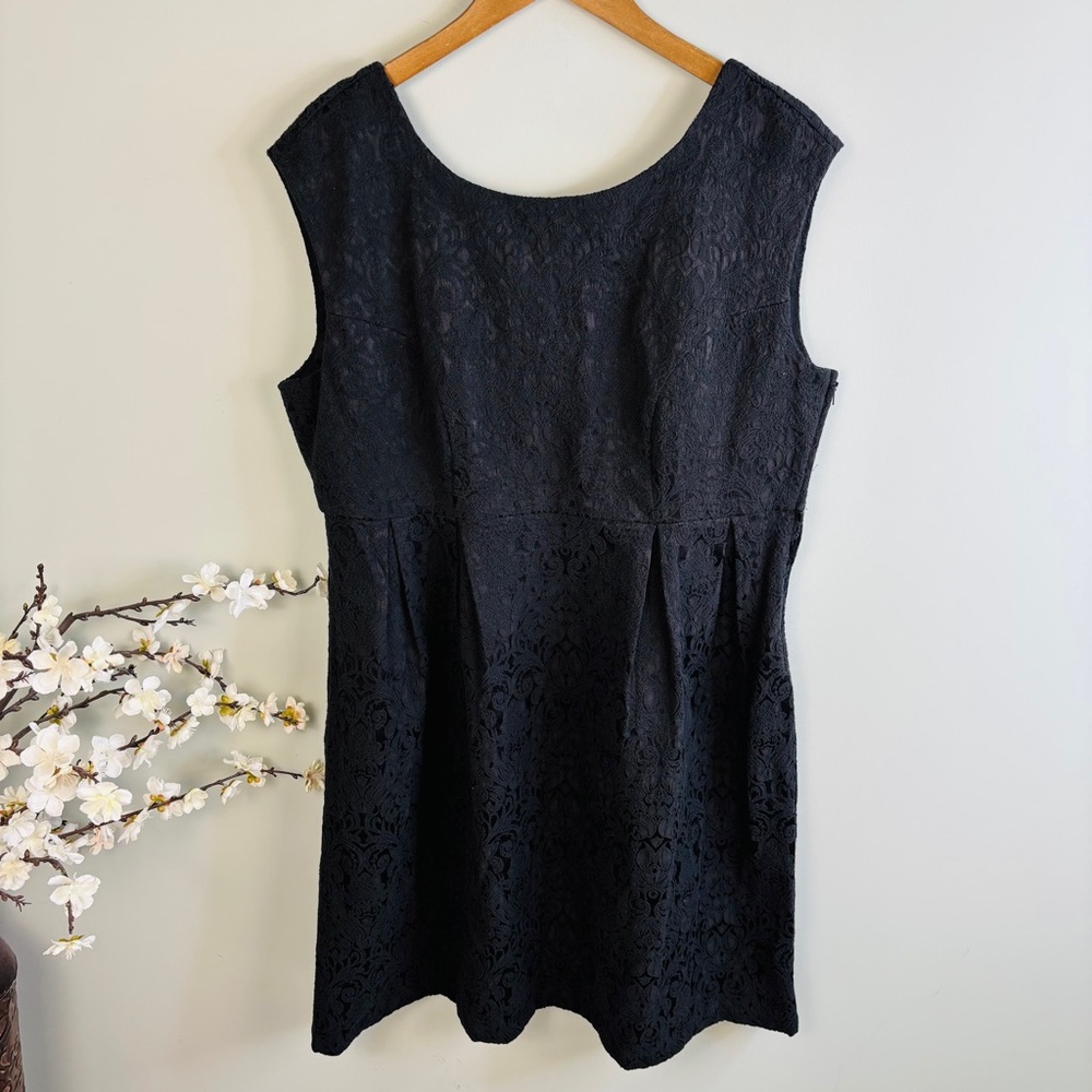 Torrid Fit and Flare Brocade Dress NWT Size 16
